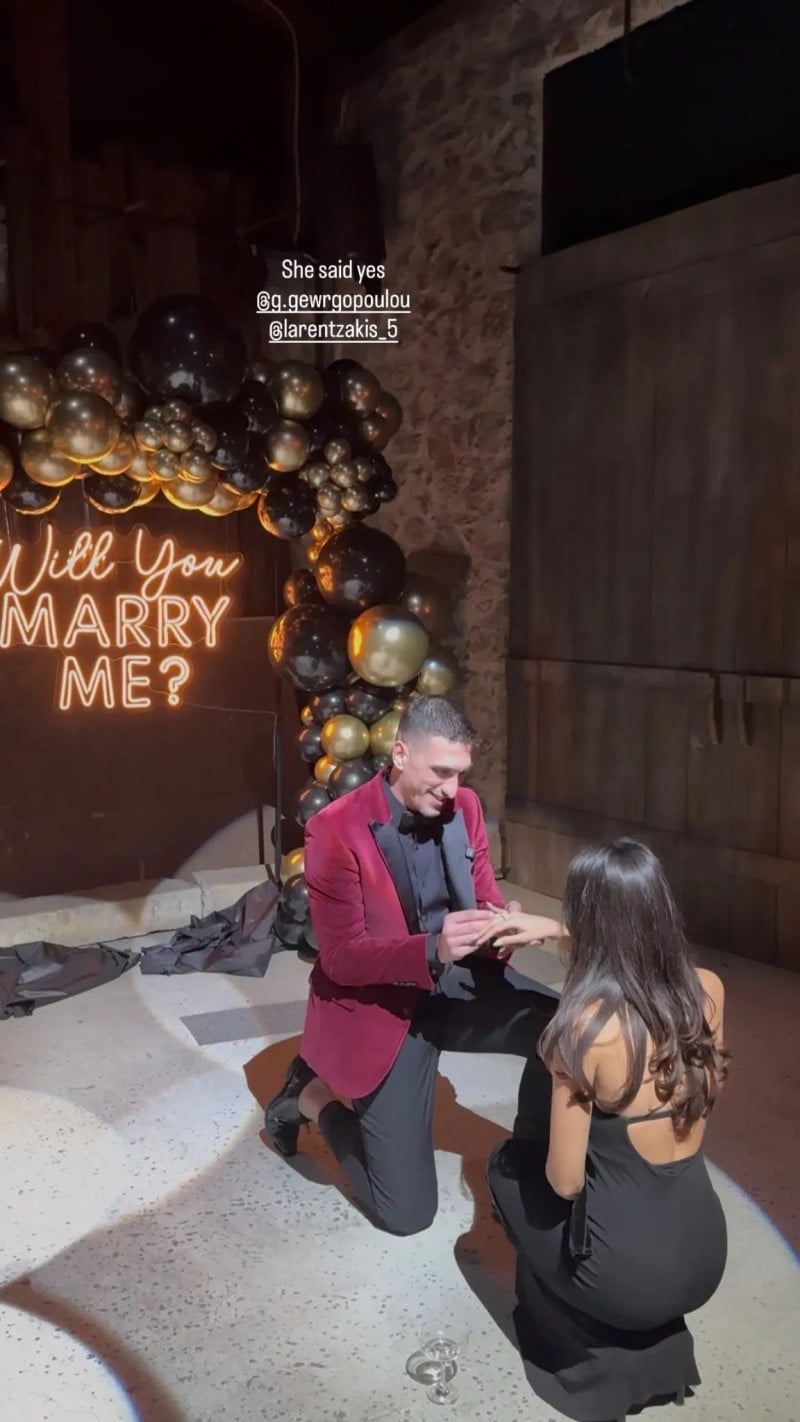 Η πανέμορφη Γιώτα που παντρεύεται ο Λαρεντζάκης - Γιατί τον έστειλε… καναπέ