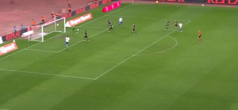 Τι είχες Μάρκο Λιβάγια; Τι είχα πάντα! Γκολ-αποβολή σε 10 λεπτά! (vd)