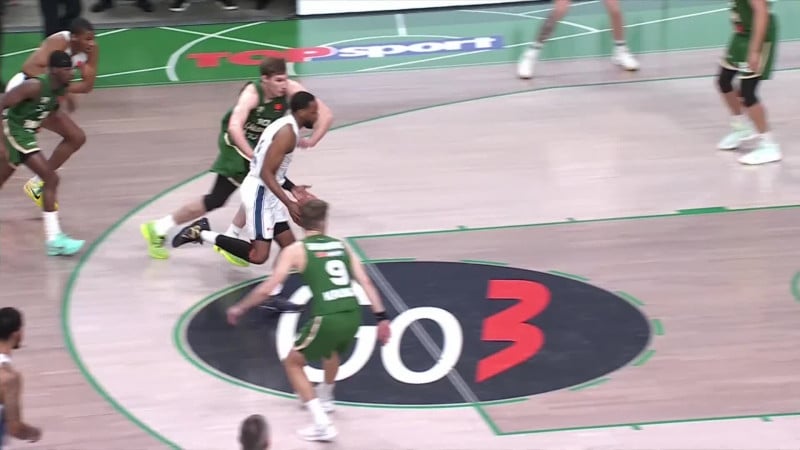 Του πήρε τη μπουκιά από το στόμα ο Τουμπέλις (ΒΙΝΤΕΟ)