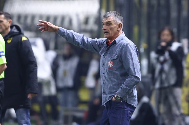 Εξηγήσεις Μεντιλίμπαρ για Χαριλάου! Σε ποιούς τα έψαλλε;