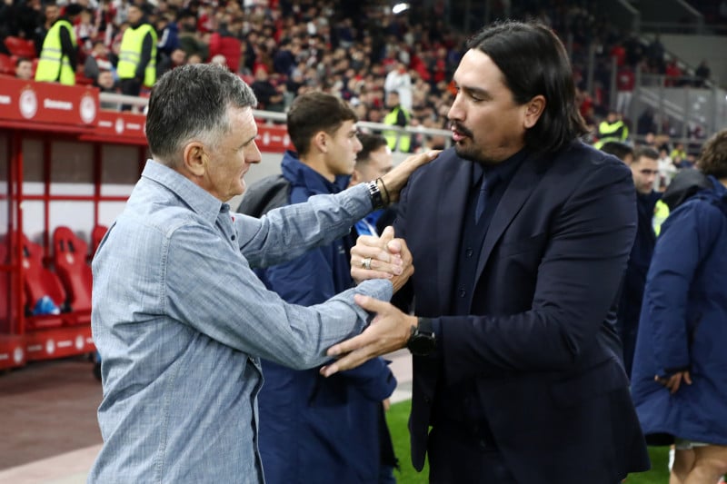 Χειραψία μεταξύ Μεντιλίμπαρ και Λέτο