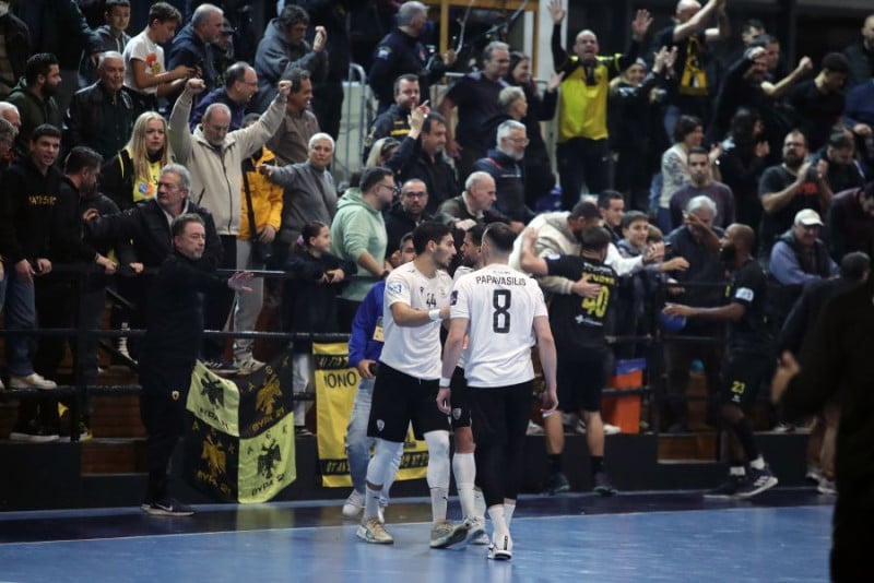 Καταγγελία ΠΑΟΚ για το ματς με ΑΕΚ: "Εισβολή οπαδών, απαράδεκτη διαιτησία"!