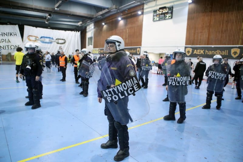 Καταγγελία ΠΑΟΚ για το ματς με ΑΕΚ: "Εισβολή οπαδών, απαράδεκτη διαιτησία"!