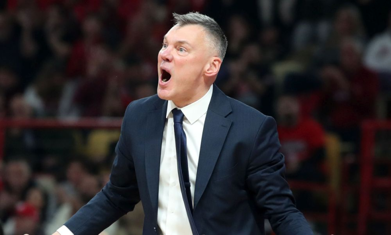 Σάρας για διαιτησία: "Προτιμώ να ξοδέψω τα λεφτά σε δώρα για τα παιδιά μου"