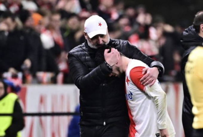 ΠΑΟΚ: Τα δάκρυα του Ζαφείρη στο τελευταίο του ματς με την Σλάβια! (vid)