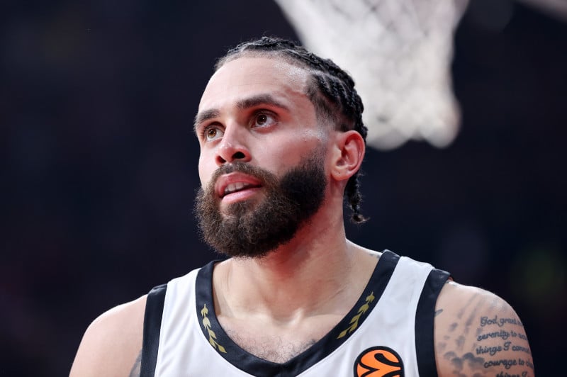 «Βόμβα» Μιχαΐλοβιτς: Έρχονται λύσεις συμβολαίων στην Παρτίζαν