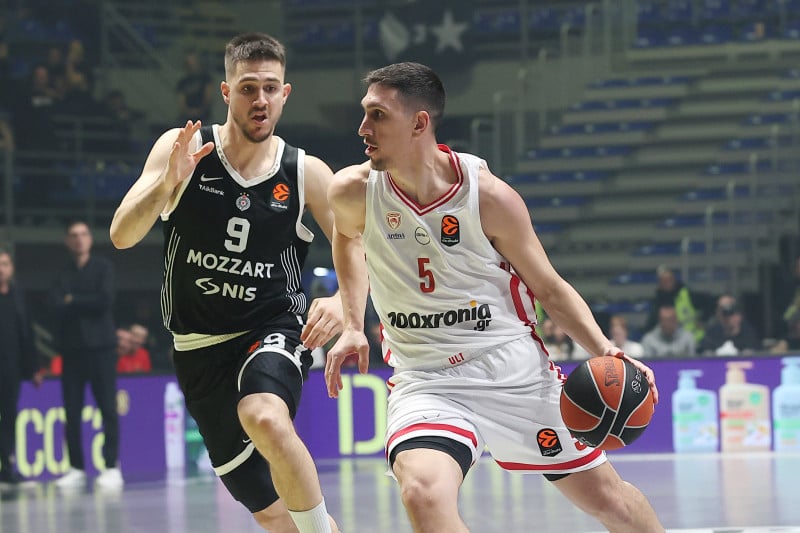 Παράκουσε εντολή του Μπαρτζώκα ο Λαρεντζάκης στην Παρτιζάν (ΒΙΝΤΕΟ)