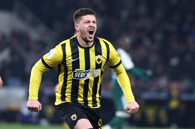 Έγραψε ιστορία ο Γιόβιτς! Μόνο αυτός καρέ σε ντέρμπι στην Αττική