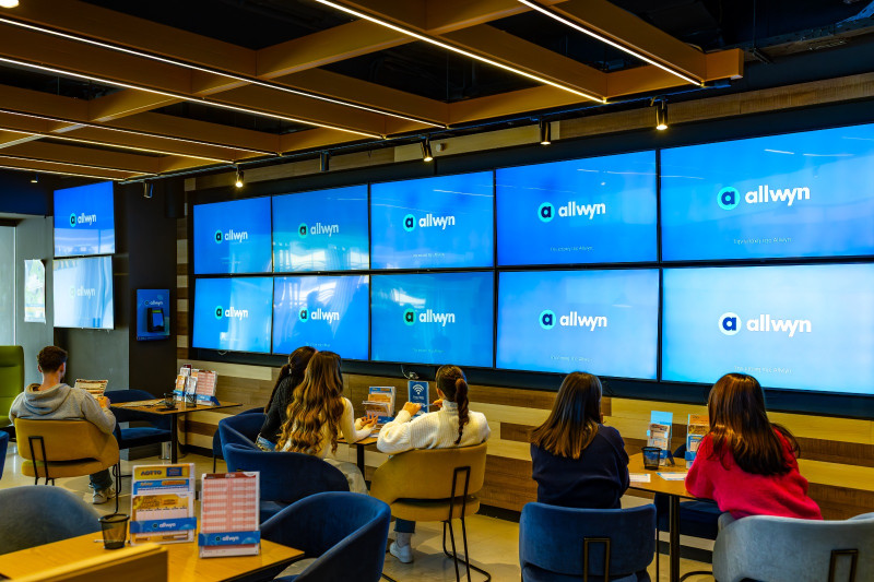 Δείτε πώς μεταμορφώθηκε ένα κατάστημα ΟΠΑΠ σε Allwyn store (ΦΩΤΟ)