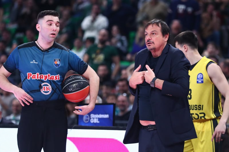 Καμπανάκι Αταμάν: «Μπορεί να μείνουμε και εκτός πλέι οφ στην EuroLeague»