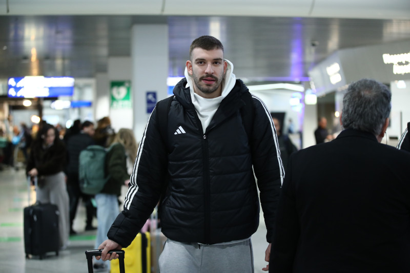 Συγκλονιστικός Ρογκαβόπουλος για Βιολάντα και "αετόπουλα" 