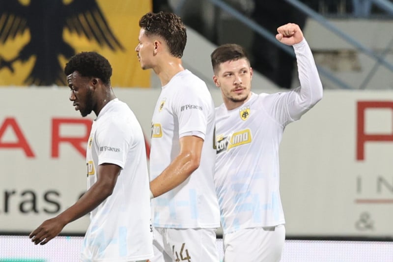 Ο Γιόβιτς, ο Στρακόσια και η αλλαγή που πρέπει να έρθει γρήγορα στην ΑΕΚ