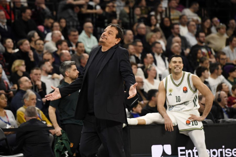 Αταμάν: "Ντροπιαστικά λάθη! Κάποιοι δεν κάνουν για αυτό το επίπεδο..."