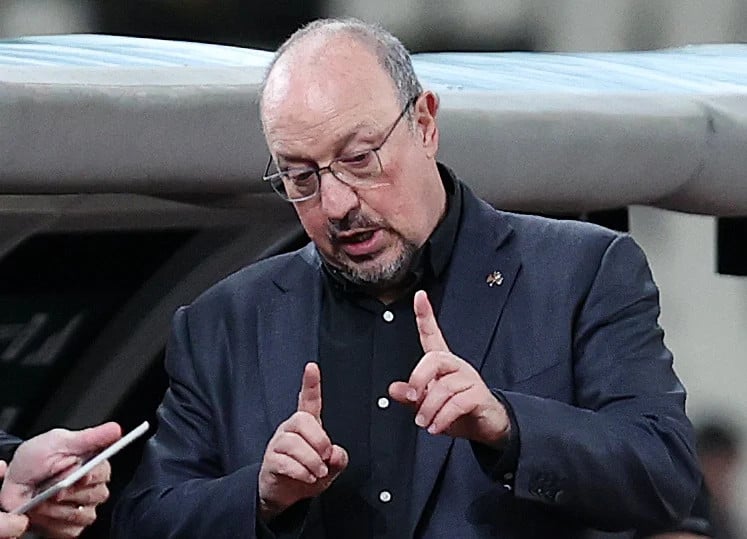 Απαντήσεις Μπενίτεθ για το ροτέισον - "Καρφιά" για το ρόστερ