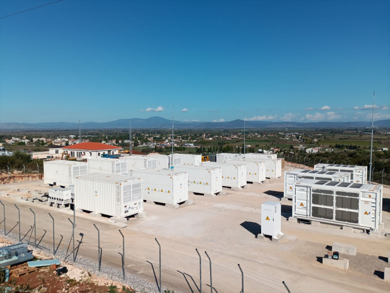 MORE:Ολοκλήρωσε τη κατασκευή 3 ανεξάρτητων συστημάτων αποθήκευσης ενέργειας