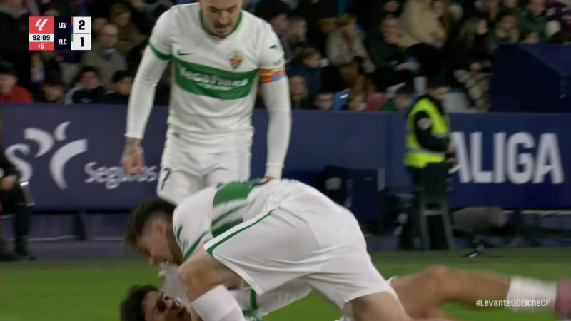 Φοβερό γκολ με ψαλιδάκι του Μποαγιάρ (ΒΙΝΤΕΟ)