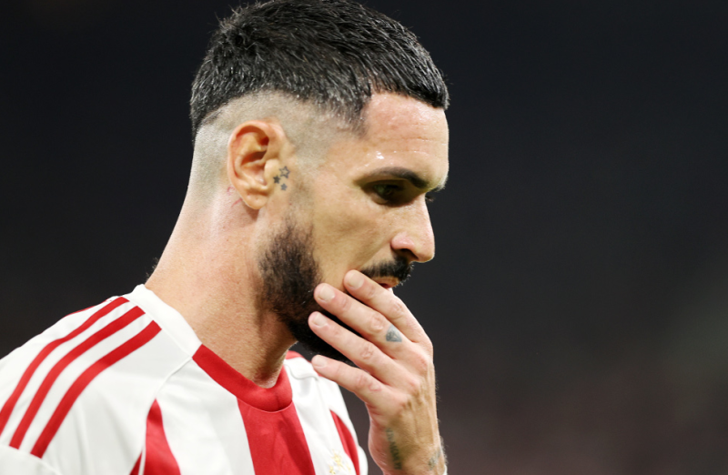 Τον διώχνει 2η φορά από Ολυμπιακό ο Μεντιλίμπαρ - Κινητικότητα με Κωστούλα!