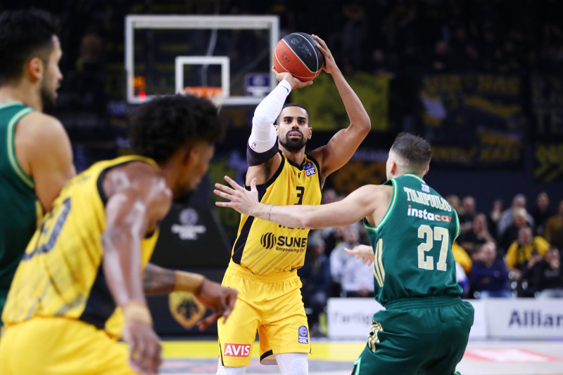 Έλυσε το συμβόλαιο με ξένο άσο η ΑΕΚ - "Στέκεται δίπλα του"