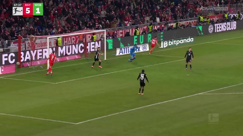 Δεν το πρόλαβε ούτε η κάμερα - Το γκολ της Μπάγερν με... παρέμβαση διαιτητή