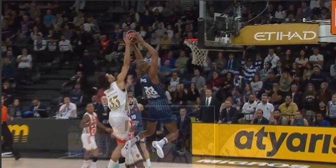 Τι έκανε ο Κάι Τζόουνς - Τρομερό άλμα και κάρφωμα (ΒΙΝΤΕΟ)