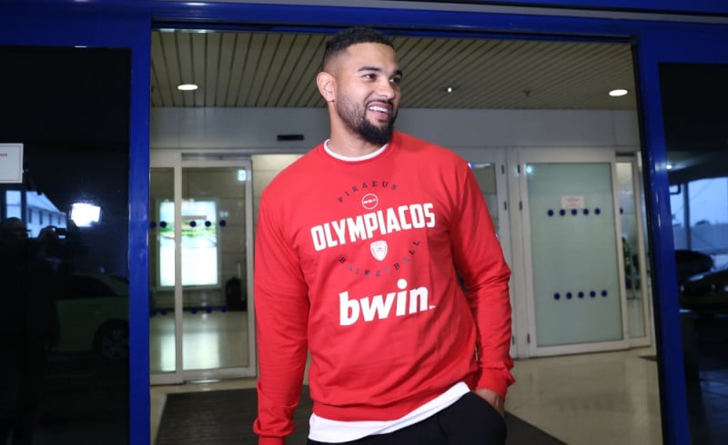 Αποφασίζει για Τζόζεφ ο Μπαρτζώκας - Τι κρίνει τη συμμετοχή με Μπαρτσελόνα