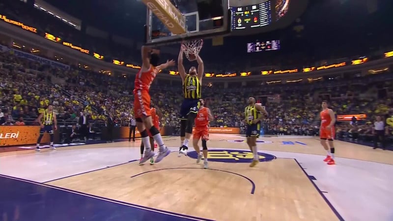 Τρομερή ασίστ του Μπόλντγουιν και κάρφωμα του Μέλι (ΒΙΝΤΕΟ)