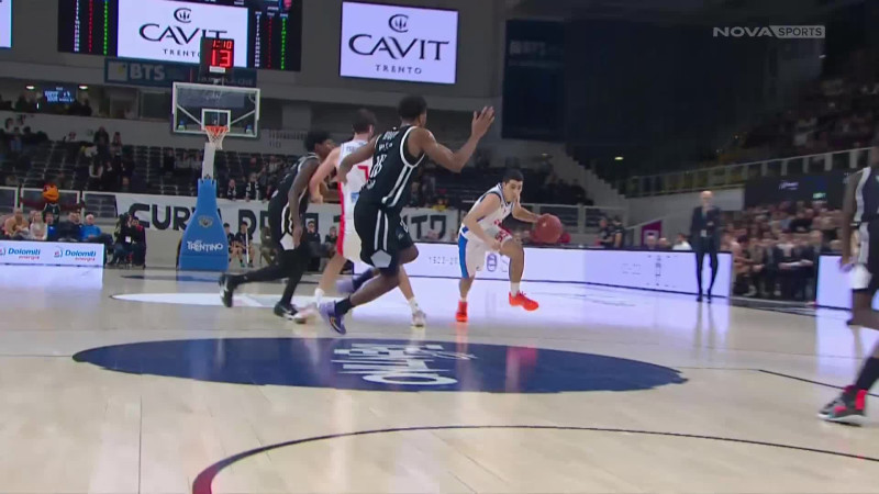 «Μαγικός» Νικολαϊδης – Πέτυχε καλάθι πέφτοντας στο παρκέ (ΒΙΝΤΕΟ)