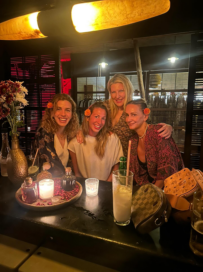 Διάσημη Ελληνίδα ηθοποιός μετά το διαζύγιο πήγε να το γιορτάσει στο Μεξικό!