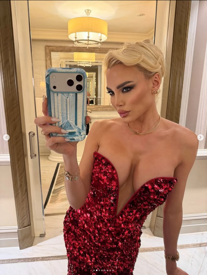 Η προκλητική εμφάνιση της Παναγιώταρου στο Ντουμπάι! Αναστάτωσε τους Άραβες