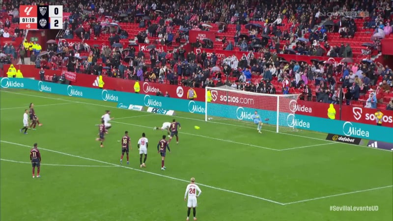 Απίθανη διπλή επέμβαση του Ράιαν σε πέναλτι και επαναφορά (ΒΙΝΤΕΟ)