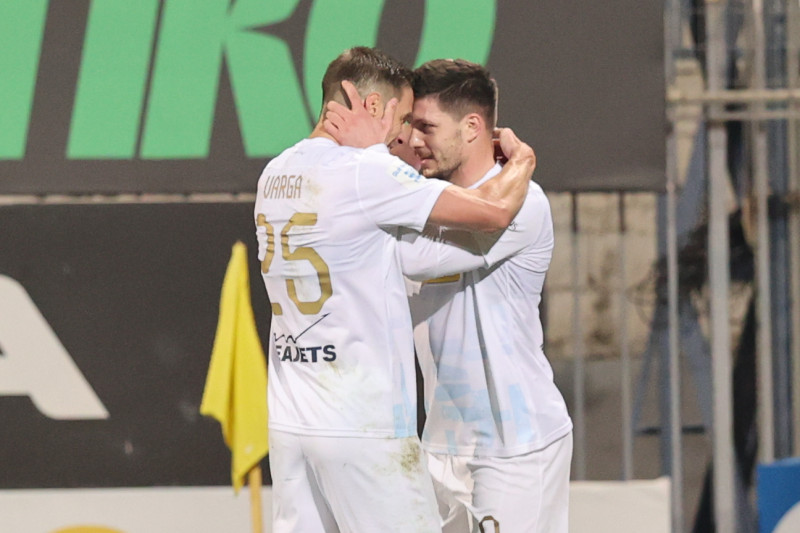 Απόδραση κορυφής η ΑΕΚ από Τρίπολη με ριφιφί-Γιόβιτς (ΒΙΝΤΕΟ)