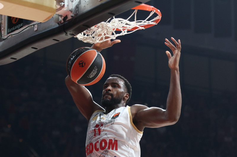 Άρχισε το «πρέσινγκ» της Φενέρμπαχτσε στον Άλφα Ντιαλό!