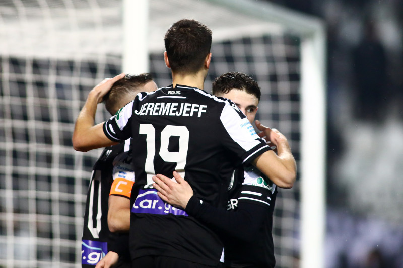 Γερεμέγεφ, Πέλκας και Ζαφείρης πανηγυρίζουν γκολ του ΠΑΟΚ