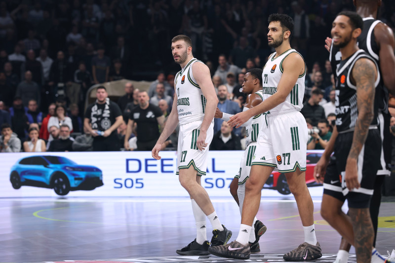 Αδικαιολόγητος Ρογκαβόπουλος - Χτύπησε αντίπαλο και αποβλήθηκε! (ΒΙΝΤΕΟ)