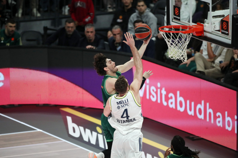 Σοκ στη Φενέρ: Τέλος η σεζόν (;) για τον Μέλι!