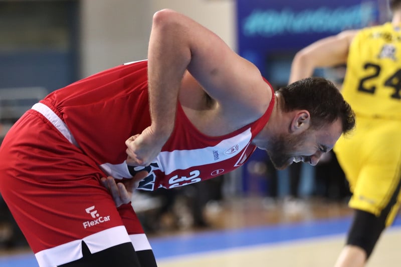 Ο Μιλουτίνοφ