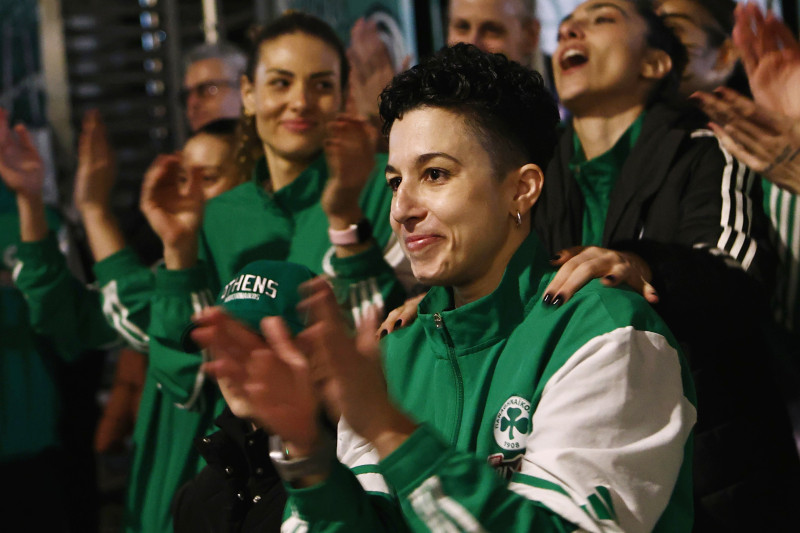 Αποθέωση στη Λεωφόρο! Η νύχτα έγινε μέρα για την πρόκριση στον τελικό