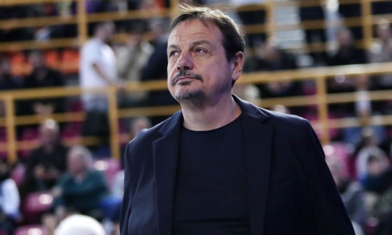 "Αποθέωσε" Μπαρτζώκα και Ολυμπιακό ο Αταμάν - Τι είπε για Μιλουτίνοφ