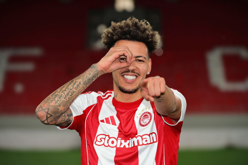 Κλέιτον: «Στην καλύτερη ομάδα της Ελλάδας - Χαρούμενο τον κόσμο» (ΒΙΝΤΕΟ)