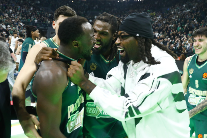 «Έκρηξη» Τσουβέλα live σε εκπομπή για ΠΑΟ - «Διώξτε τον Αταμάν μ@@ες» (Vid)