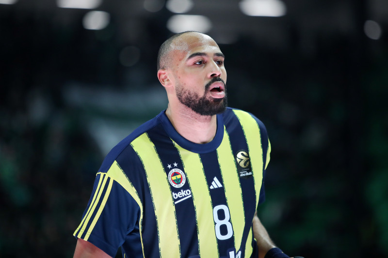 Χόρτον-Τάκερ: «Εγώ και άλλοι τέσσερις οι κορυφαίοι στην Ευρώπη»!