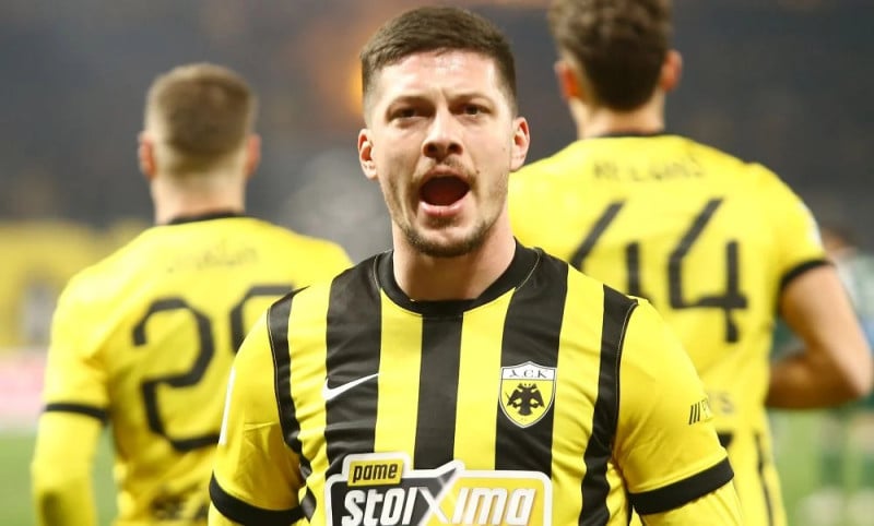 Ο Λούκα Γιόβιτς