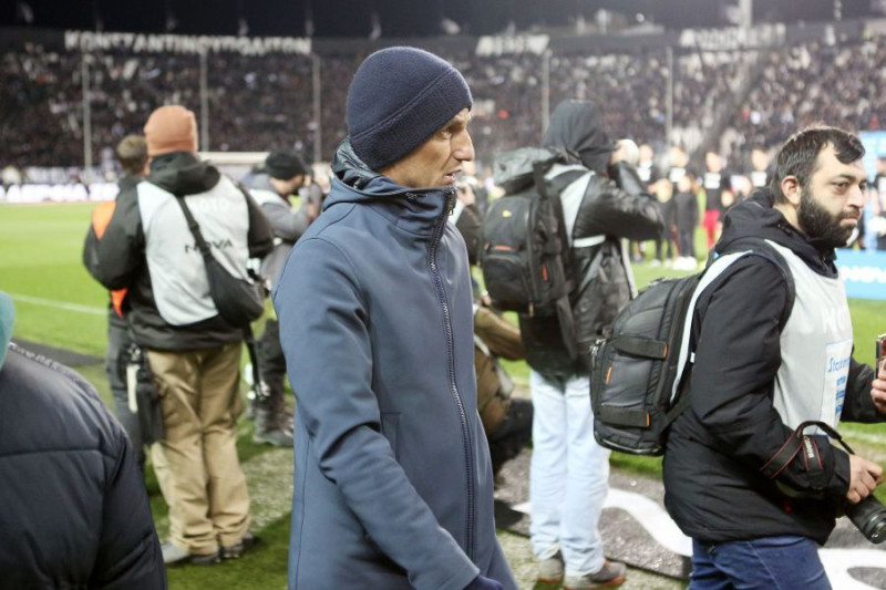 Λουτσέσκου: "Πολύ δύσκολη εβδομάδα, δεν έχω ξαναδεί παρόμοια ατμόσφαιρα"