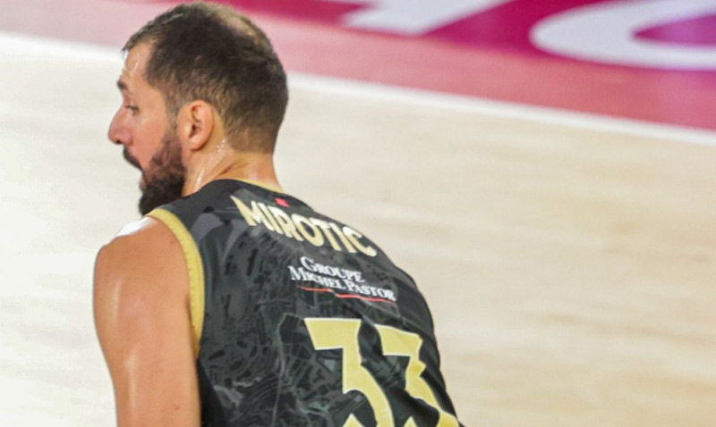 O Nίκολα Μίροτιτς