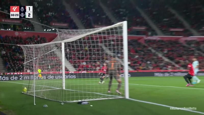 Τρομερό γκολ του Μουρίκι με ανάποδη κεφαλιά (ΒΙΝΤΕΟ)