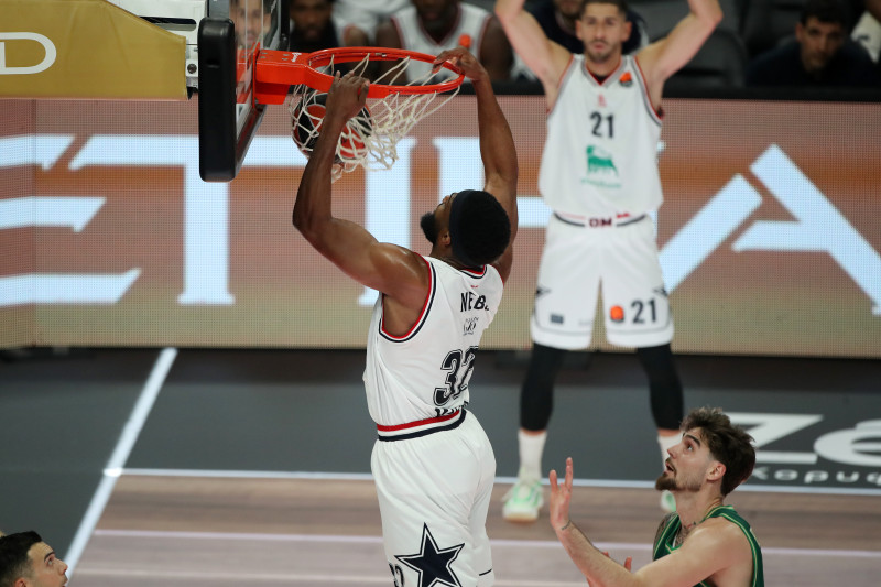 Αρμάνι Μιλάνο: Νοκ άουτ για τουλάχιστον δύο εβδομάδες ο Νίμπο