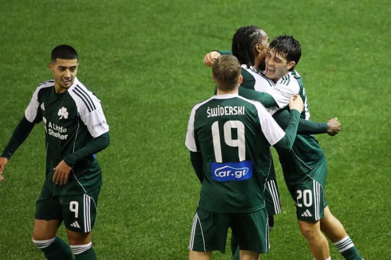 Μικραίνουν αφάνταστα τον Παναθηναϊκό - Άλλα έλεγε πριν και μετά ο Μπενίτεθ!