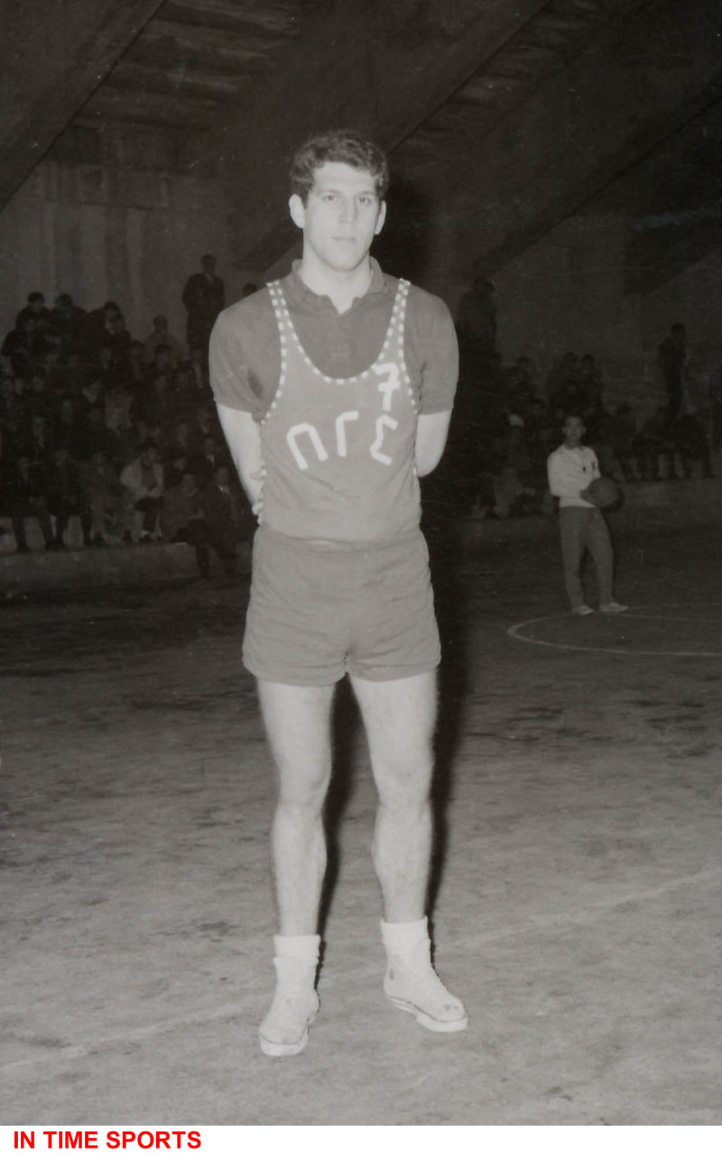 Θλίψη στο ελληνικό μπάσκετ: "Έφυγε" ο Βασίλης Γκούμας (ΦΩΤΟ)