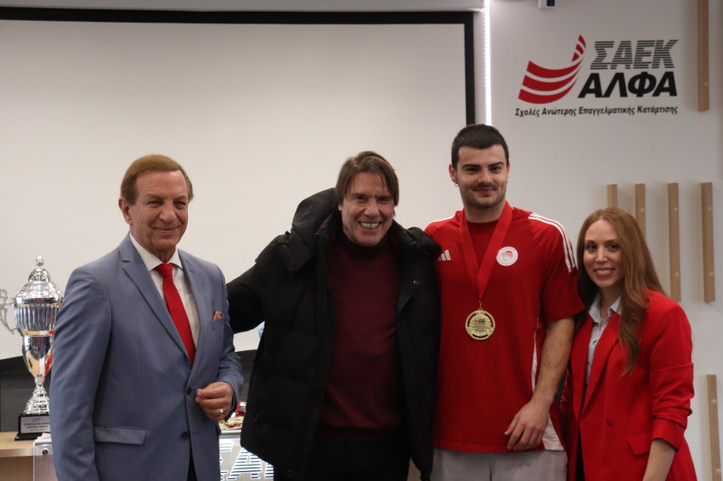 Ηχηρό μήνυμα Αθλητισμού & Εκπαίδευσης σε εκδήλωση βράβευσης του Ολυμπιακού!