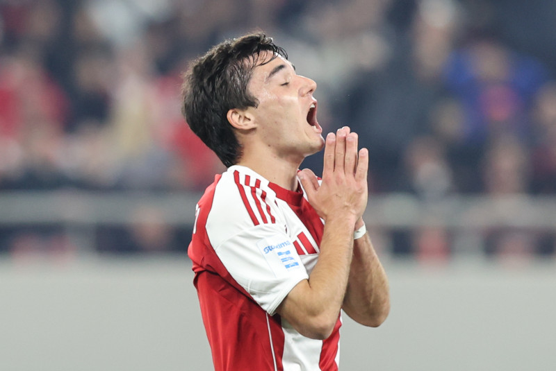 Ολυμπιακός: Αμάξι με δεμένο χειρόφρενο - Ένας κλώνος και πως θα το πάρει